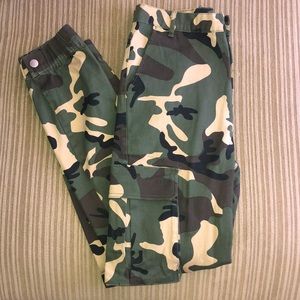Camo joggers for women